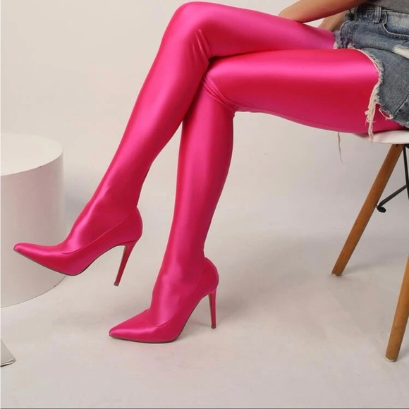 NEON PINK | HEELED BOOTS - Picture 2 of 6